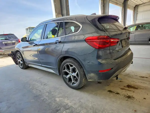 WBXHT3C3XH5F68374 2017 BMW X1 - Image 2