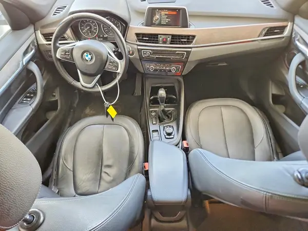 WBXHT3C3XH5F68374 2017 BMW X1 - Image 8