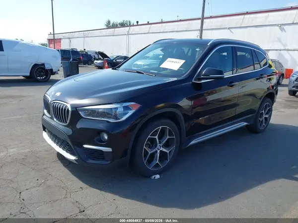 WBXHT3C3XH5F69069 2017 BMW X1 - Image 2