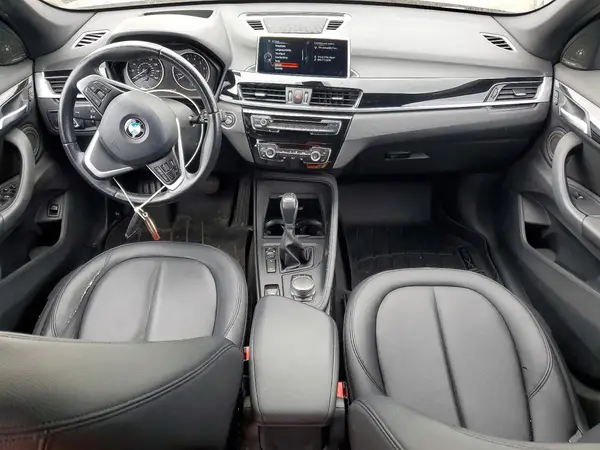 WBXHT3C3XH5F70822 2017 BMW X1 - Image 8