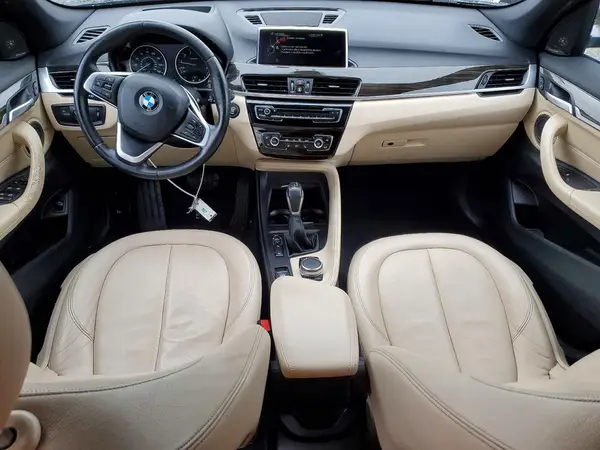 WBXHT3C3XH5F71842 2017 BMW X1 - Image 8