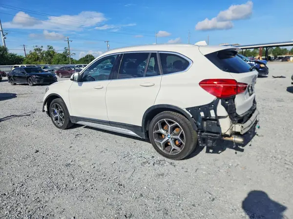WBXHT3C3XH5F72182 2017 BMW X1 - Image 2