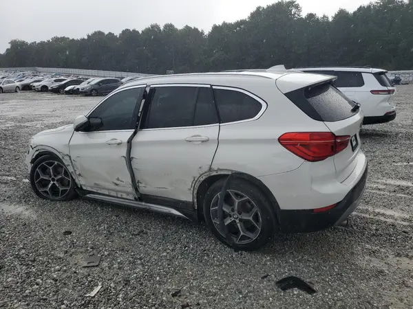 WBXHT3C3XH5F80685 2017 BMW X1 - Image 2