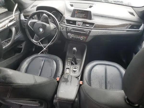 WBXHT3C3XH5F80685 2017 BMW X1 - Image 8
