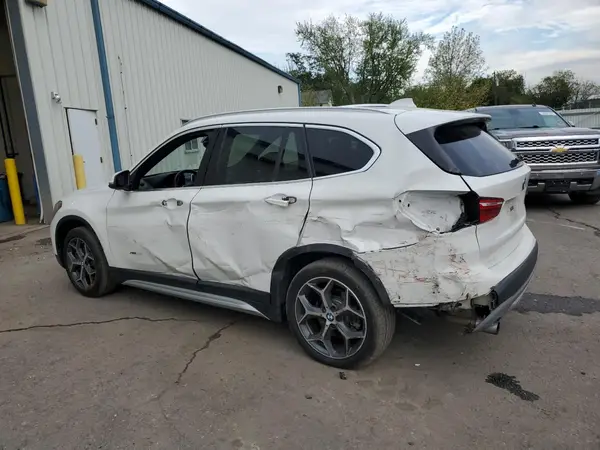 WBXHT3C3XH5F82646 2017 BMW X1 - Image 2