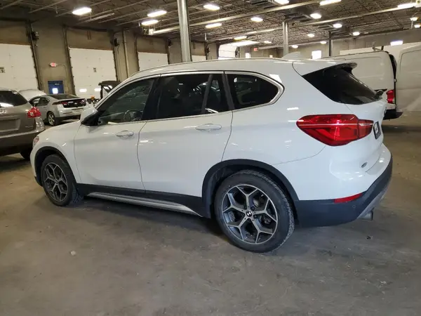 WBXHT3C3XH5F85563 2017 BMW X1 - Image 2