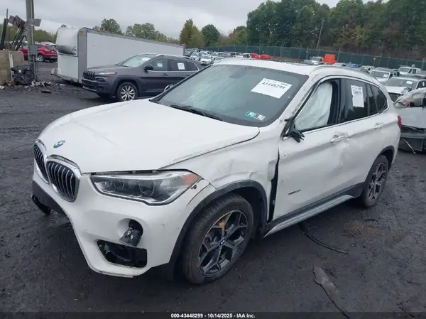 WBXHT3C3XH5F86602 2017 BMW X1 - Image 2