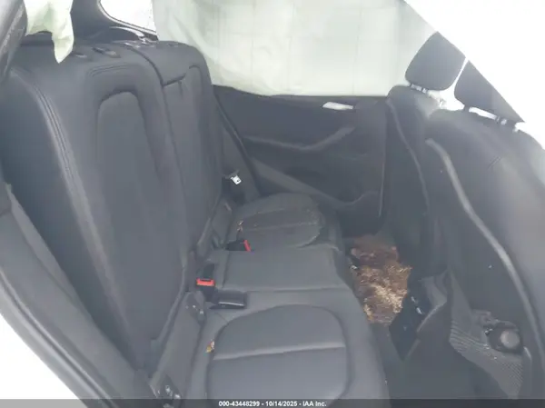 WBXHT3C3XH5F86602 2017 BMW X1 - Image 8