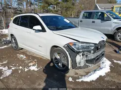 WBXHT3C3XH5F87877 2017 BMW X1