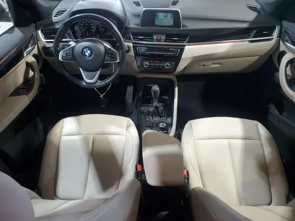 WBXHT3C3XJ3F04000 2018 BMW X1 - Image 8