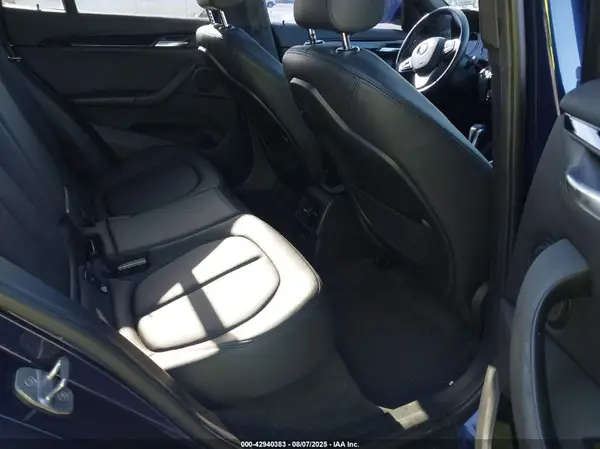 WBXHT3C3XJ3H30442 2018 BMW X1 - Image 8