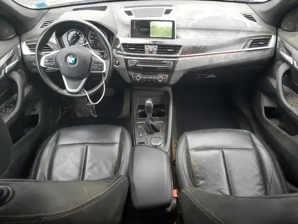 WBXHT3C3XJ3H32854 2018 BMW X1 - Image 8