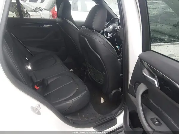 WBXHT3C3XJ5F91126 2018 BMW X1 - Image 8