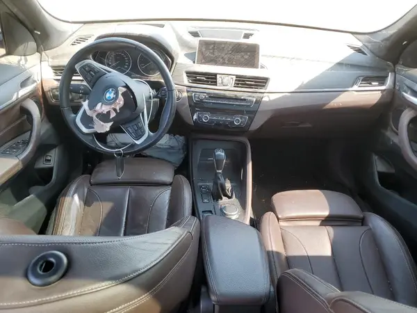 WBXHT3C3XJ5F93037 2018 BMW X1 - Image 8