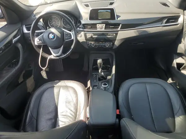 WBXHT3C3XJ5K20481 2018 BMW X1 - Image 8