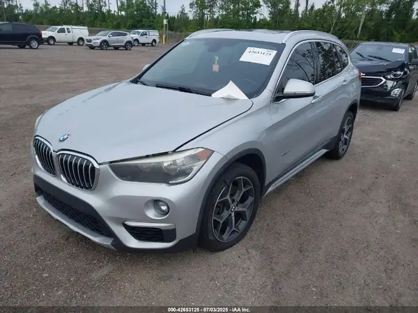 WBXHT3C3XJ5K21209 2018 BMW X1 - Image 2