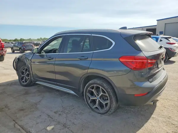 WBXHT3C3XJ5K26023 2018 BMW X1 - Image 2