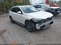WBXHT3C3XJ5K28998 2018 BMW X1