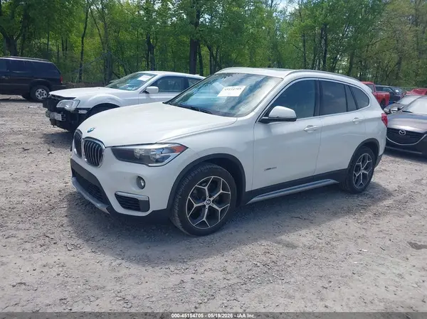 WBXHT3C3XJ5K29875 2018 BMW X1 - Image 2