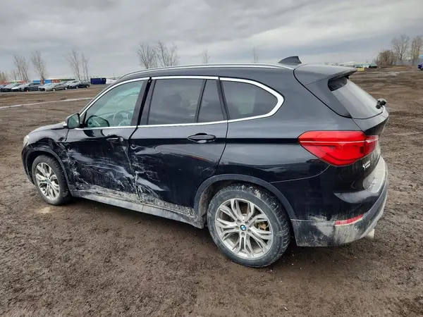 WBXHT3C3XJ5K30105 2018 BMW X1 - Image 2