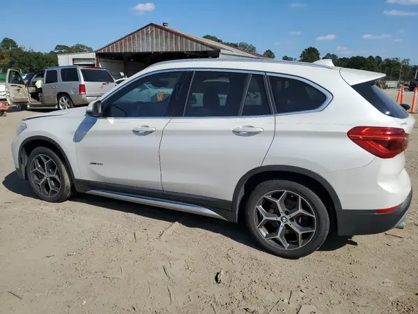 WBXHT3C3XJ5K31688 2018 BMW X1 - Image 2