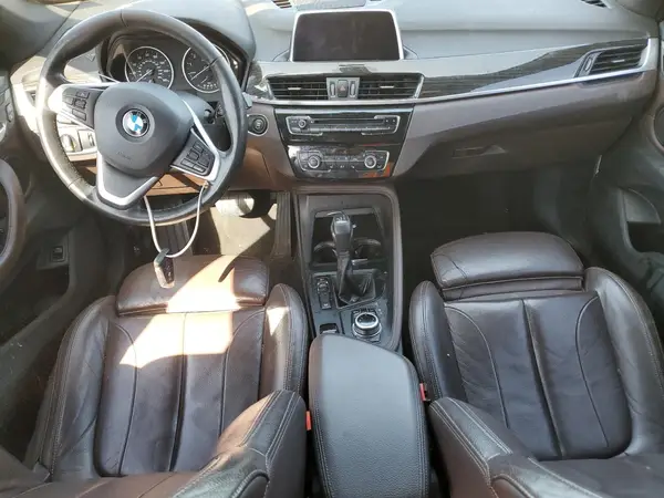 WBXHT3C3XJ5K31688 2018 BMW X1 - Image 8