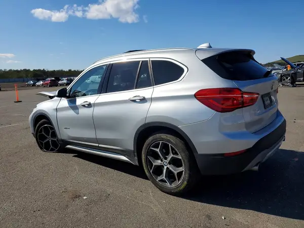 WBXHT3C3XJ5K32002 2018 BMW X1 - Image 2