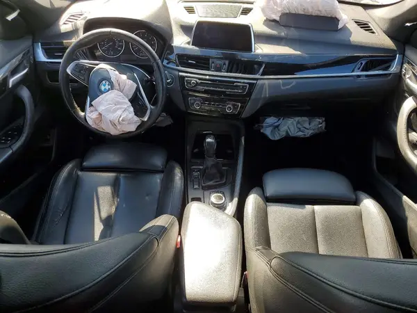 WBXHT3C3XJ5K32002 2018 BMW X1 - Image 8