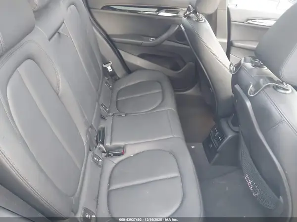 WBXHT3C3XJ5L28521 2018 BMW X1 - Image 8