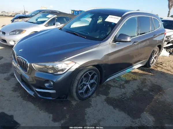 WBXHT3C3XJ5L28552 2018 BMW X1 - Image 2