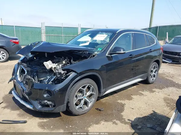 WBXHT3C3XJ5L28566 2018 BMW X1 - Image 2