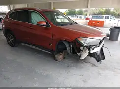 WBXHT3C3XJ5L29782 2018 BMW X1