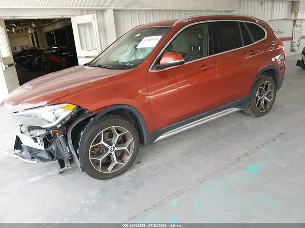 WBXHT3C3XJ5L29782 2018 BMW X1 - Image 2