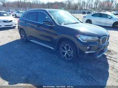 WBXHT3C3XJ5L29863 2018 BMW X1