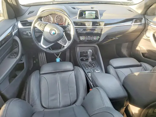 WBXHT3C3XJ5L30396 2018 BMW X1 - Image 8