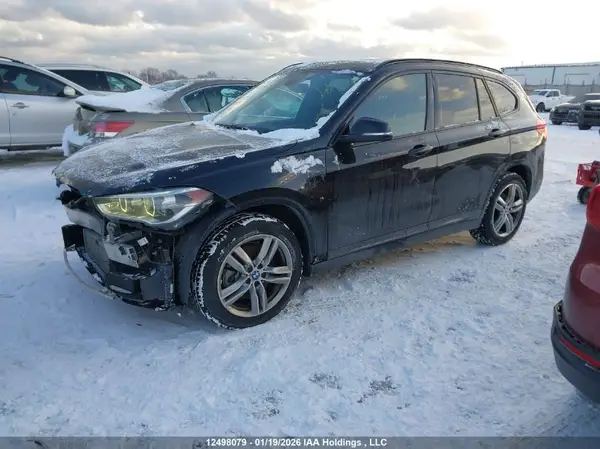 WBXHT3C3XJ5L31838 2018 BMW X1 - Image 2