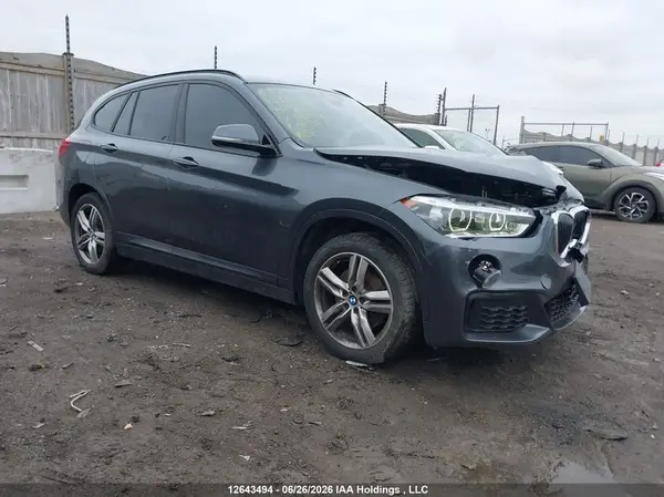 WBXHT3C3XJ5L31886 2018 BMW X1 - Image 1