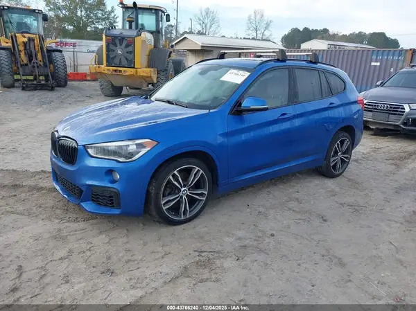 WBXHT3C3XJ5L32536 2018 BMW X1 - Image 2