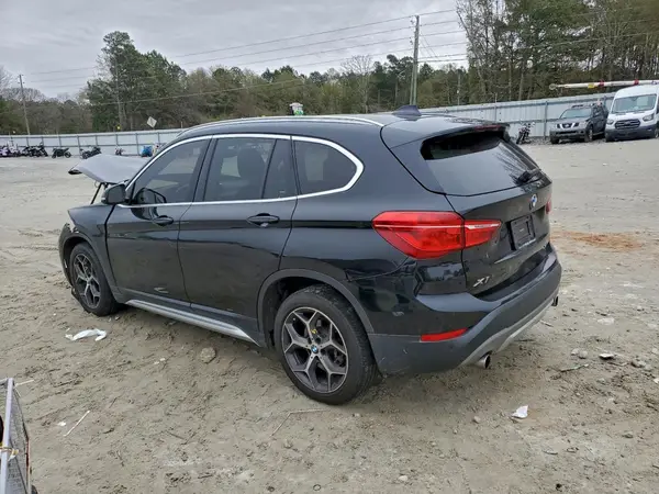 WBXHT3C50K3H35488 2019 BMW X1 - Image 2