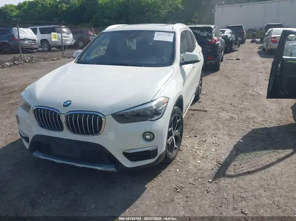 WBXHT3C50K5L37117 2019 BMW X1 - Image 2