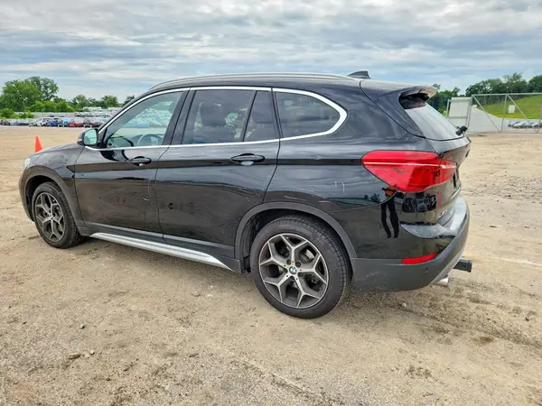 WBXHT3C50K5N47488 2019 BMW X1 - Image 2