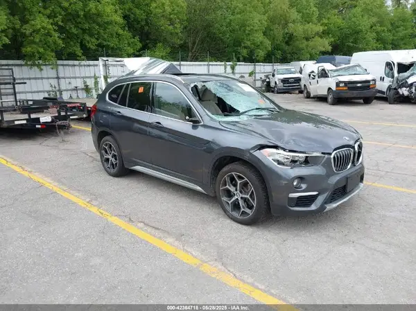 WBXHT3C51K3H34057 2019 BMW X1 - Image 1