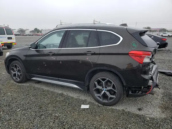 WBXHT3C51K3H34155 2019 BMW X1 - Image 2