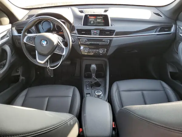WBXHT3C51K3H34964 2019 BMW X1 - Image 8