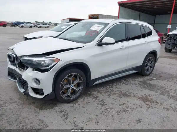 WBXHT3C51K3H35886 2019 BMW X1 - Image 2