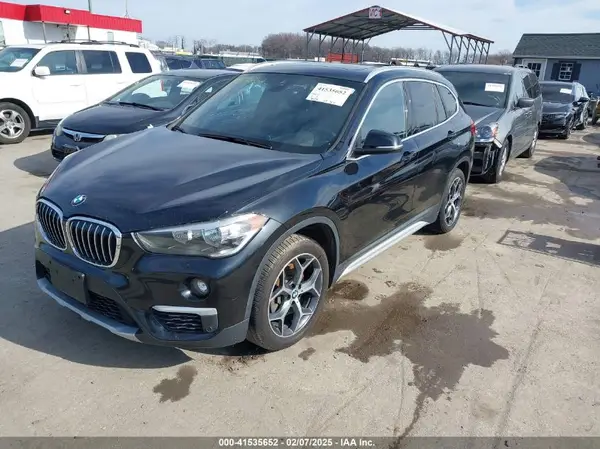 WBXHT3C51K5L89758 2019 BMW X1 - Image 1