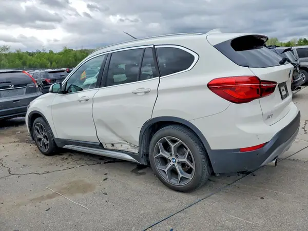 WBXHT3C51K5L90294 2019 BMW X1 - Image 2