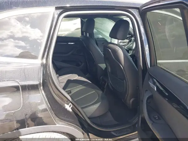WBXHT3C52K3H35489 2019 BMW X1 - Image 8