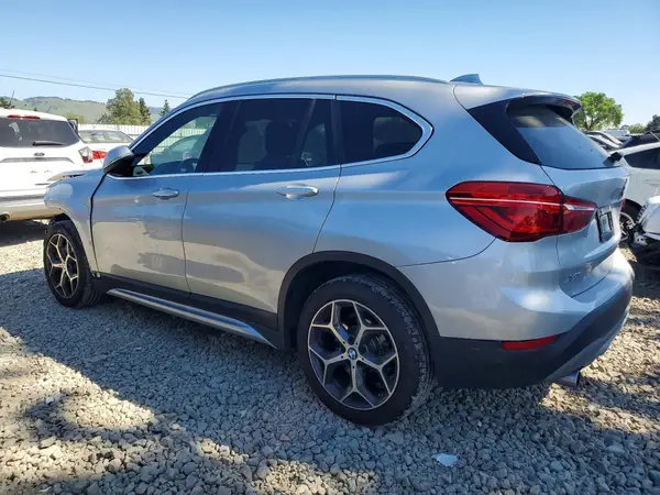 WBXHT3C52K3H36562 2019 BMW X1 - Image 2
