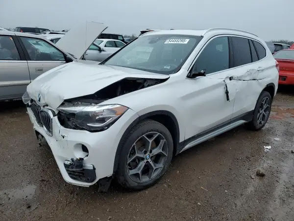 WBXHT3C52K5L36602 2019 BMW X1 - Image 1